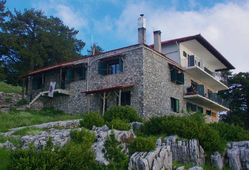 Όλυμπος - 60 διαδρομές: Το καταφύγιο στην Πετρόστρουγκα, το νεώτερο καταφύγιο του Ολύμπου Όλυμπος - 60 διαδρομές