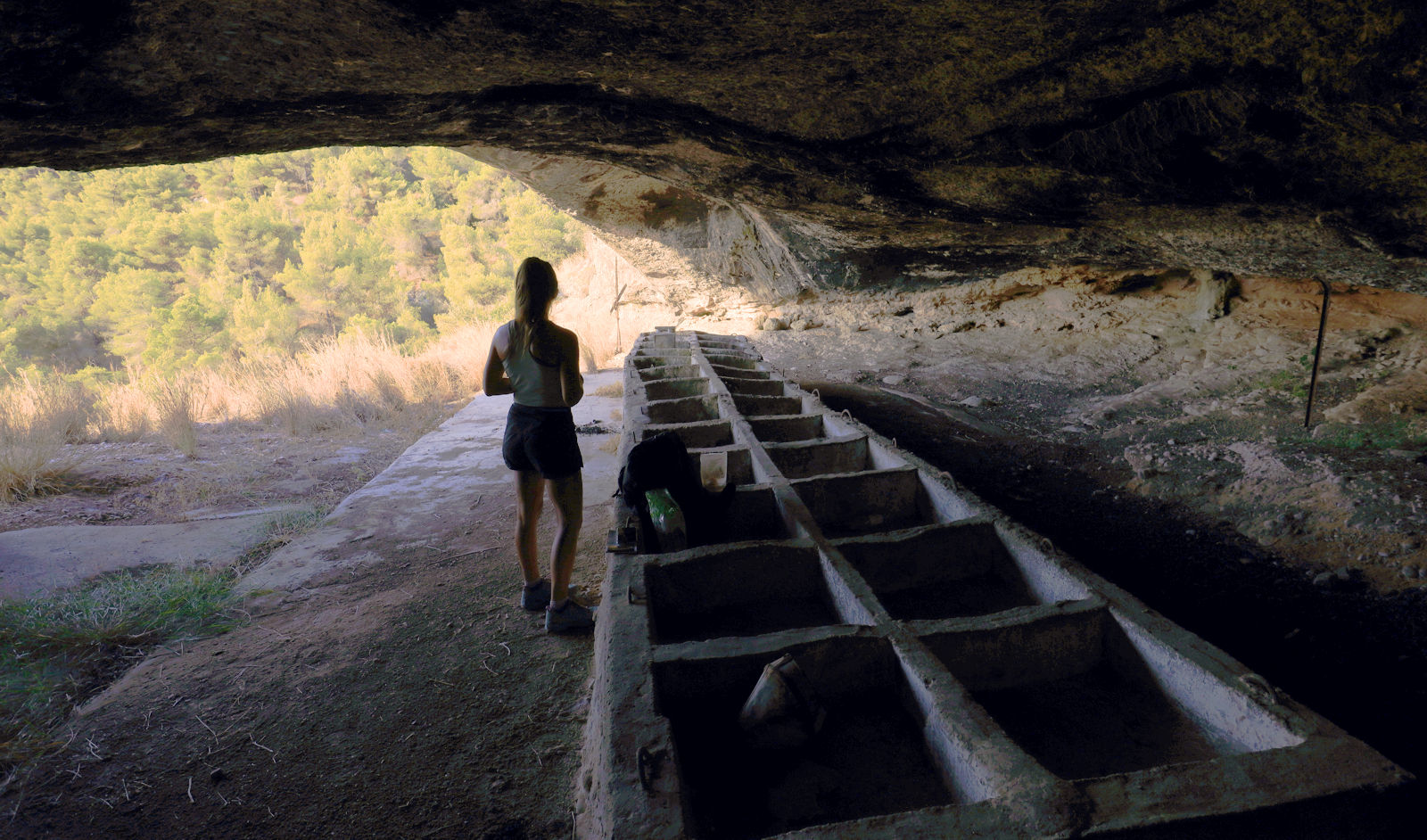 Σπέτσες: Στη Σπηλιά του Κοντού