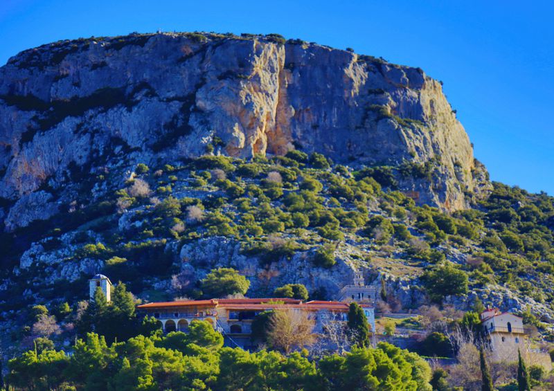 Αρτεμίσιον όρος: Η μονή Παναγίας Γοργοεπηκόου κοντά στη Νεστάνη Αρτεμίσιον όρος