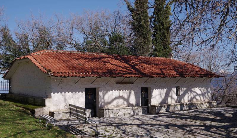 Οι εκκλησίες της Οίτης: Η Κοίμηση της Θεοτόκου, στο χωριό Οίτη Οίτη topoGuide