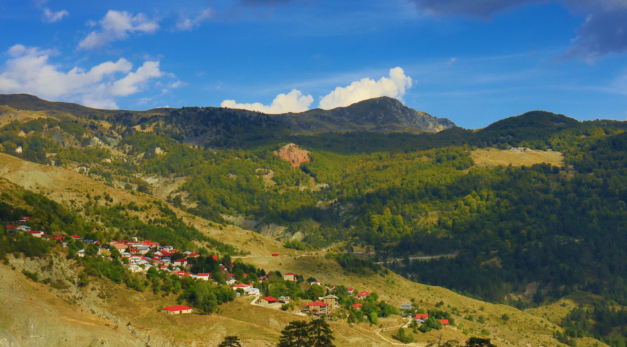Epirus Trail: Οι πλαγιές δυτικά της Αετομηλίτσας, πρώτο τμήμα της διαδρομής