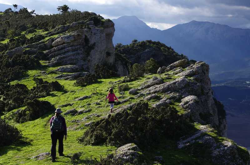 Psari: Crossing the Stavraetos ridge