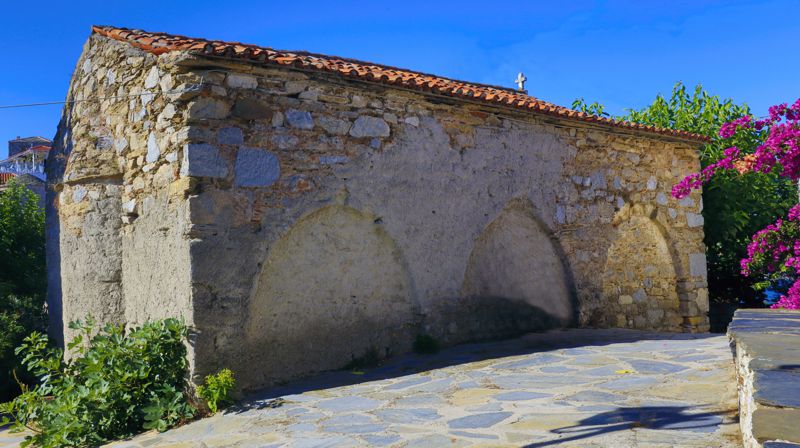 Chapels & churches of Alonnisos: Agios Athanasios in Chora Alonnisos topoguide