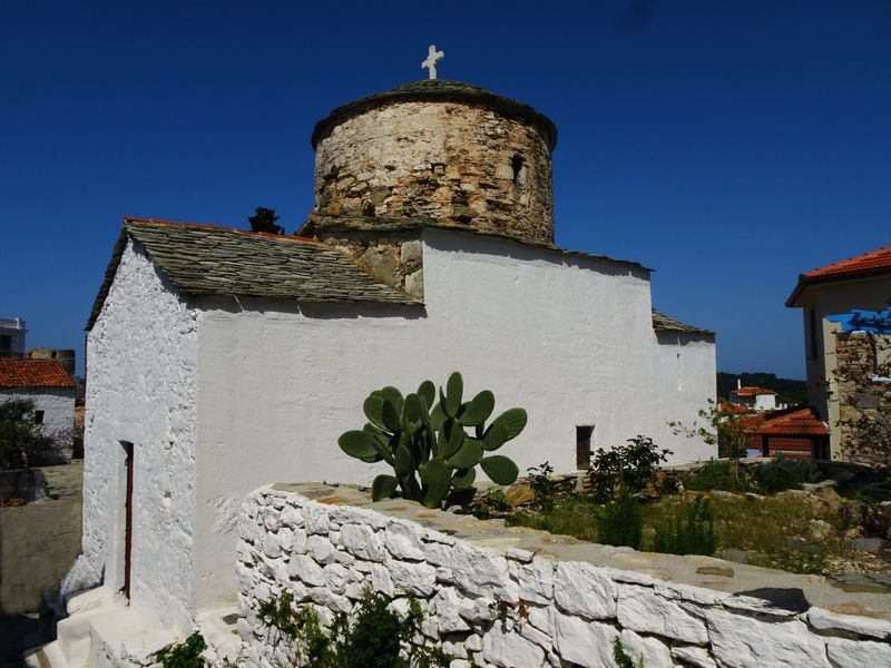 Chapels & churches of Alonnisos: The church of Christos Alonnisos topoguide