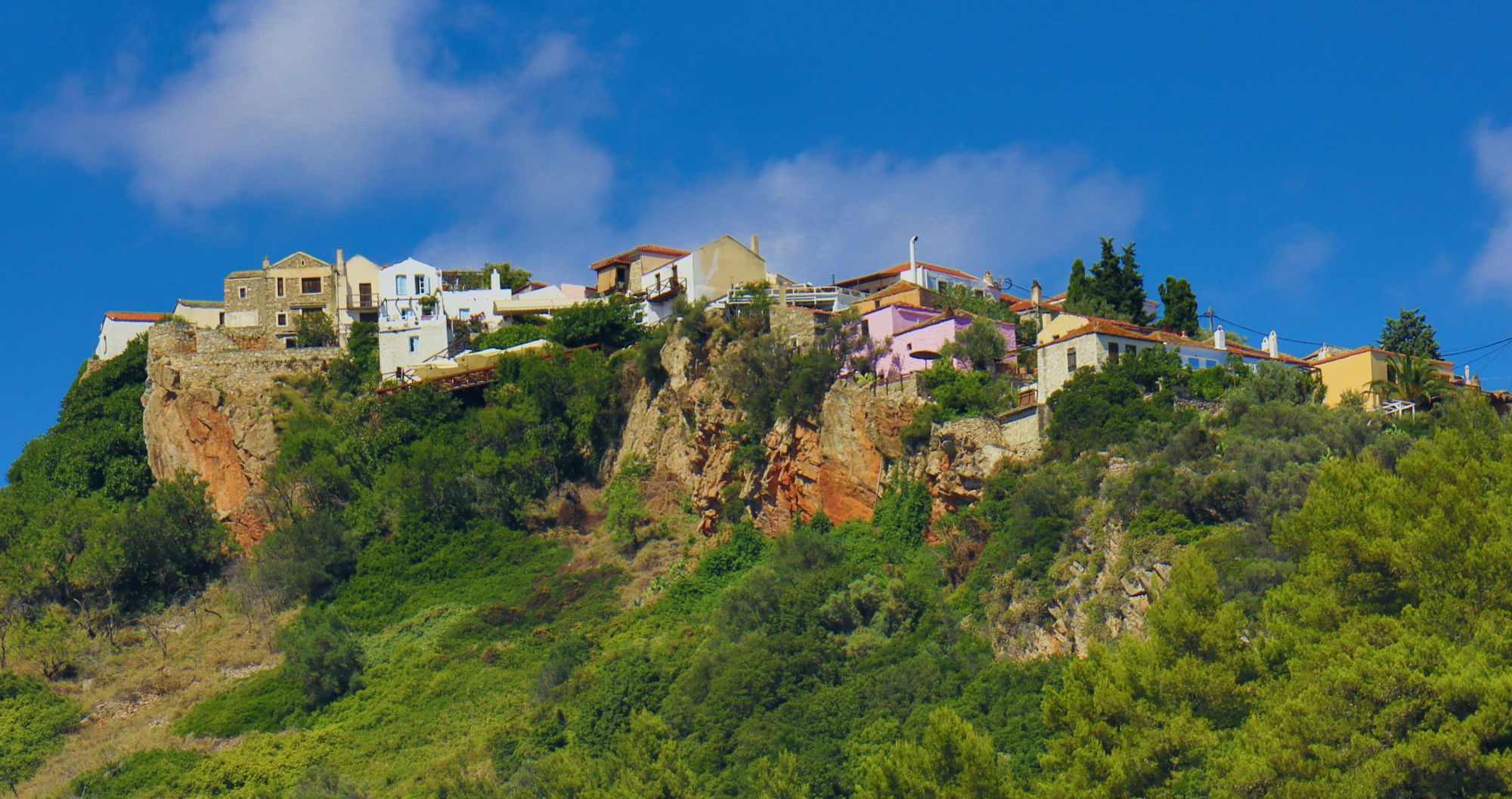 Alonissos topoguide: The Chora of Alonnisos