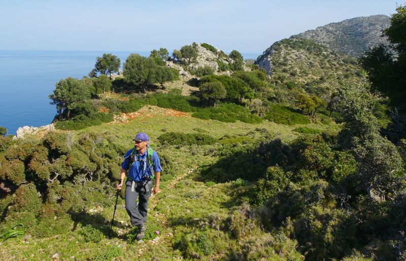 Hiking in Alonnisos Hiking in Alonnisos