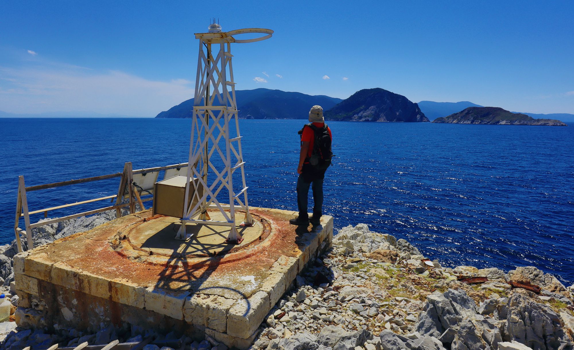 Αλόννησος topoguide: Χώρα-Μικρός Μουρτιάς-φάρος Κόκκινος-Καλόβουλος-Χώρα