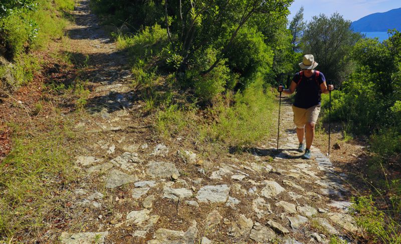 Αλόννησος topoguide: Χώρα-Μικρός Μουρτιάς-Φάρος