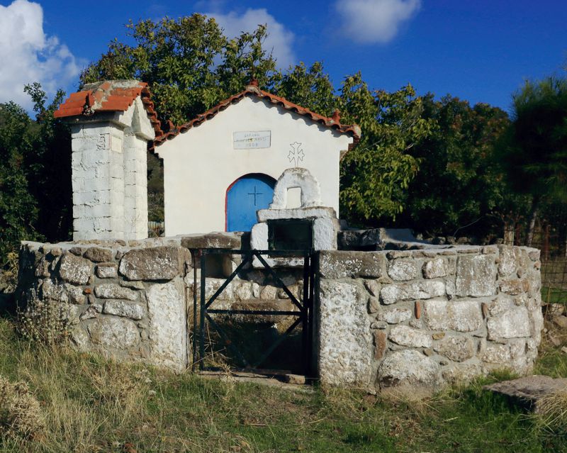 Διαδρομή Στύψη-Πετρί: Το ανοικτό ιερό της Παναγιάς Διαδρομή Στύψη-Πετρί: Το ανοικτό ιερό της Παναγιάς