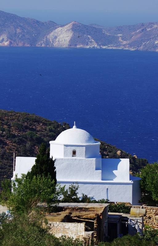 Milos topoguide: Agia Marina in Chalakas Milos topoguide