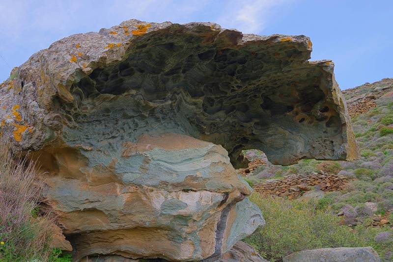 Hiking in Tinos island