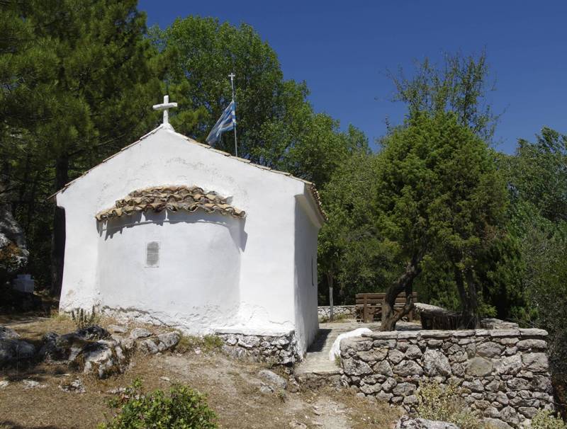 Parnitha topoguide: Agios Georgios in Keramidi Parnitha topoguide