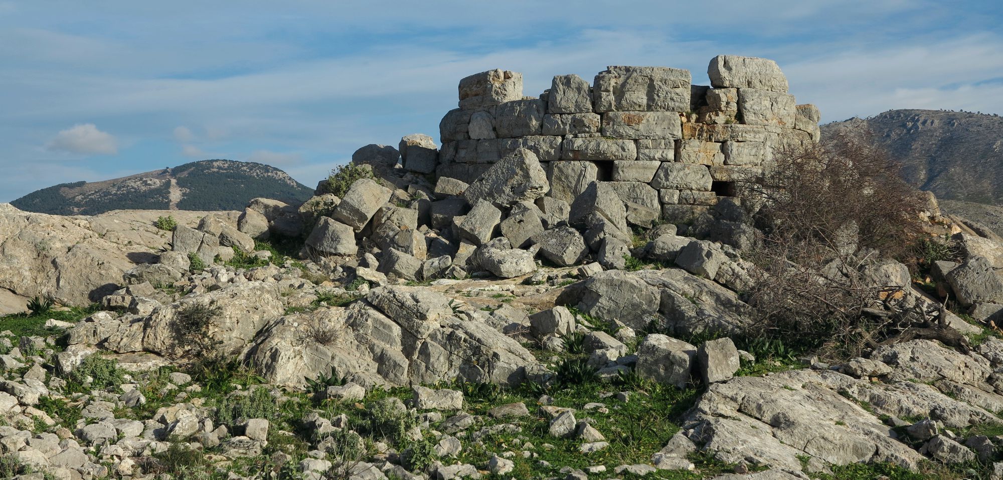 Οχυρώσεις στην Πάρνηθα: Το οχυρό στο Πλακωτό Μαγούλας