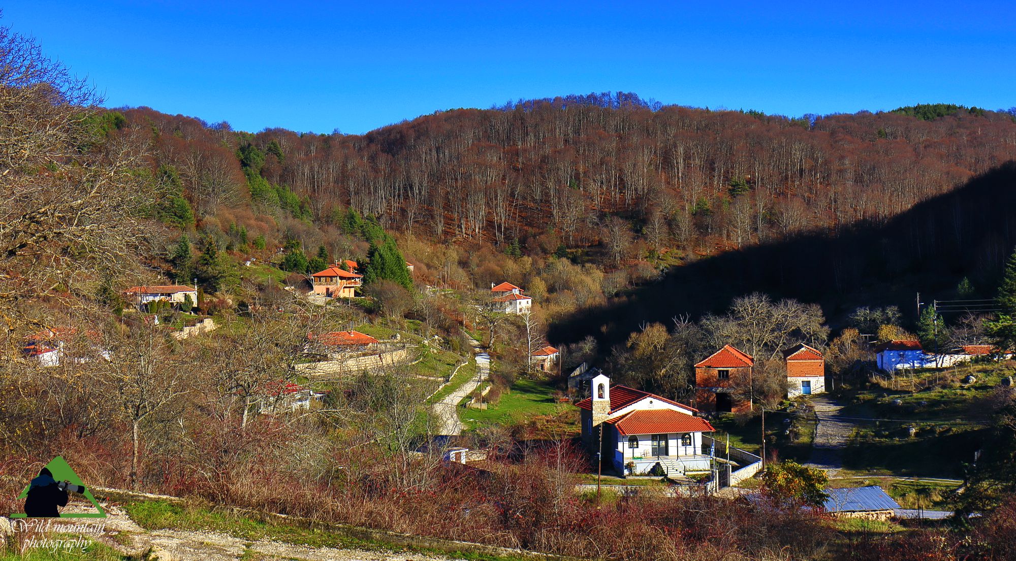 Η οροσειρά της Ροδόπης: Ο Λειβαδίτης, χτισμένος στην καρδιά του ορεινού τοπίου<