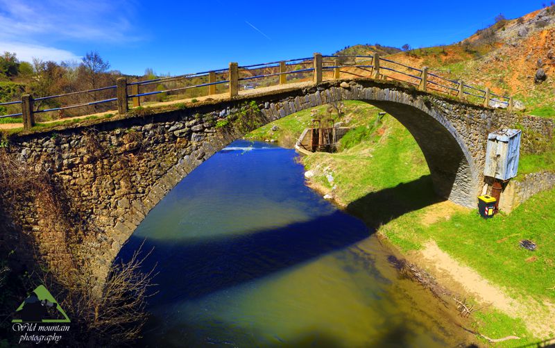 Μεγάλη Διαδρομή Γράμμος-Πρέσπα, Σκέλος 9, Διαδρομή Δενδροχώρι-Κορομηλιά: Το γεφύρι της Κορομηλιάς