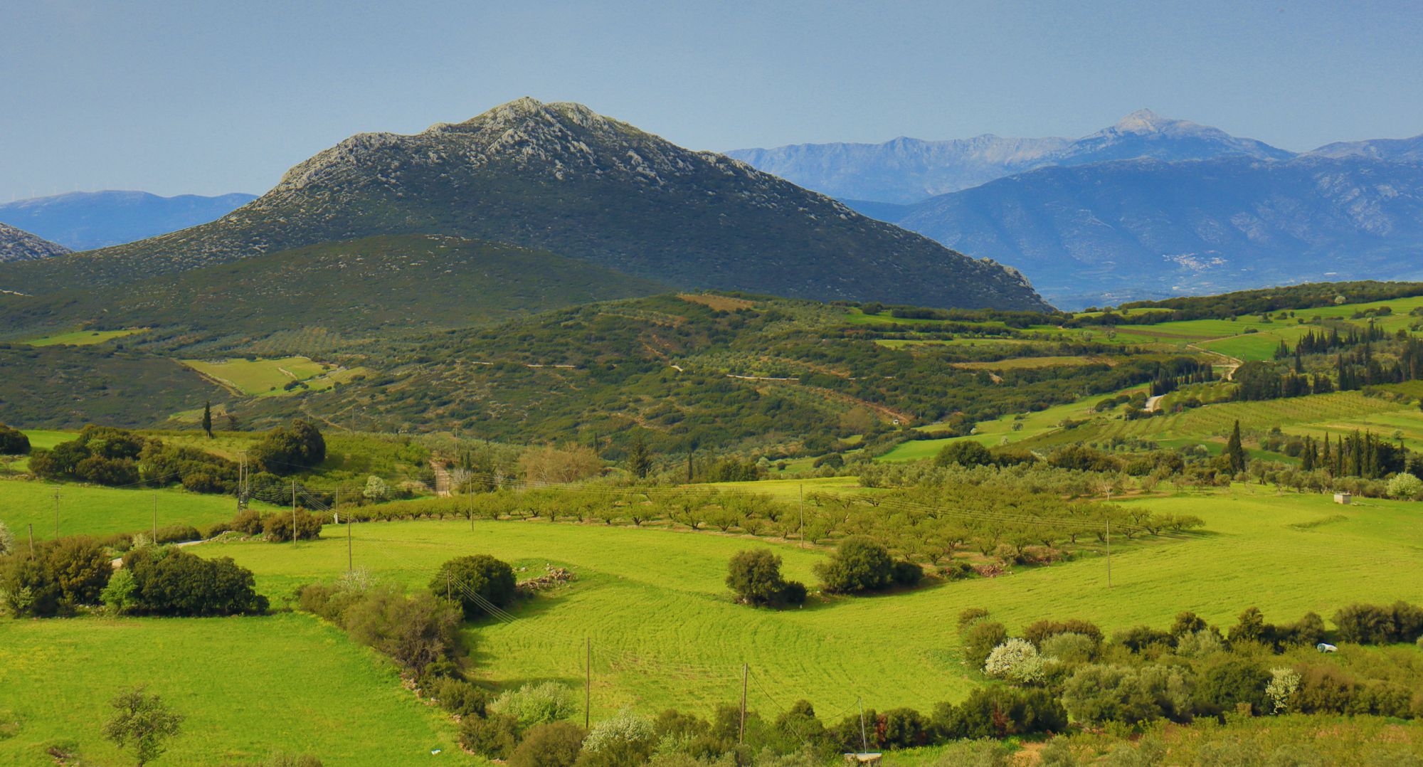 Η θέα από την κορυφή του Προφήτη Ηλία Στεφανίου