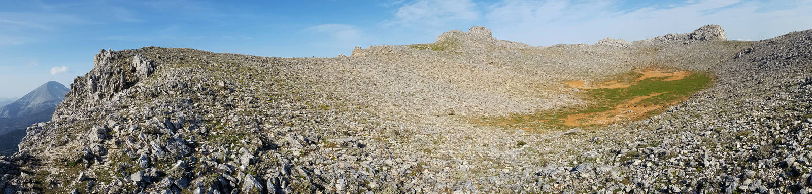 Δίρφυς topoguide: Το καρστικό υψίπεδο του Ξεροβουνίου
