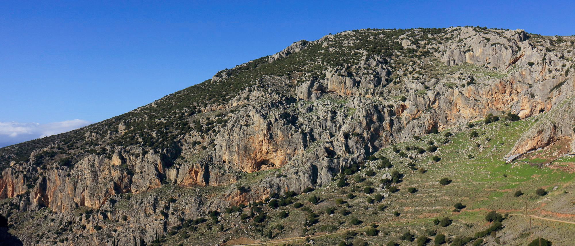 Κίρφη topoguide: Δεσφίνα-Άγιος Μηνάς