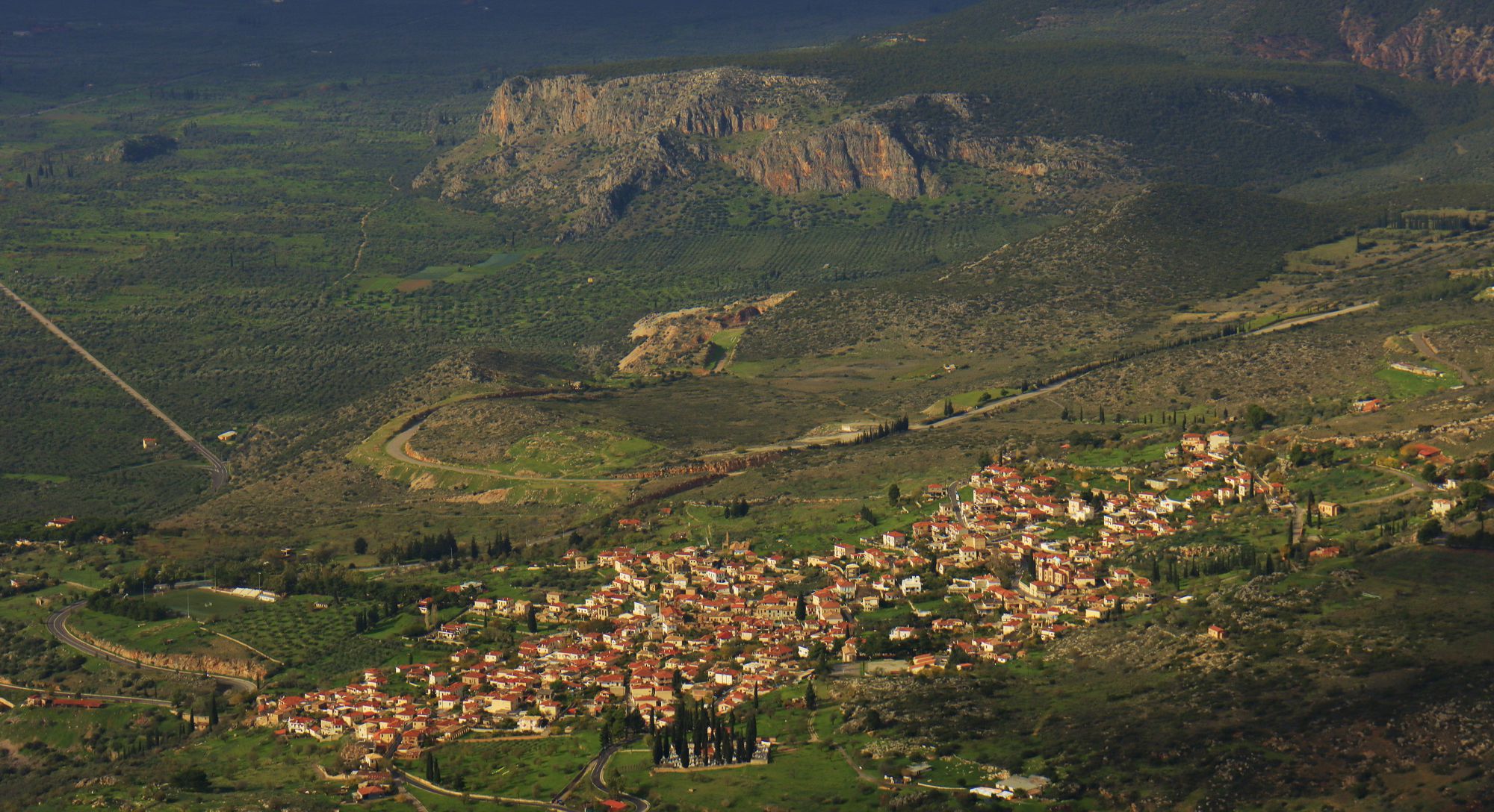 Κίρφη topoguide: Χρισό-Δεσφίνα