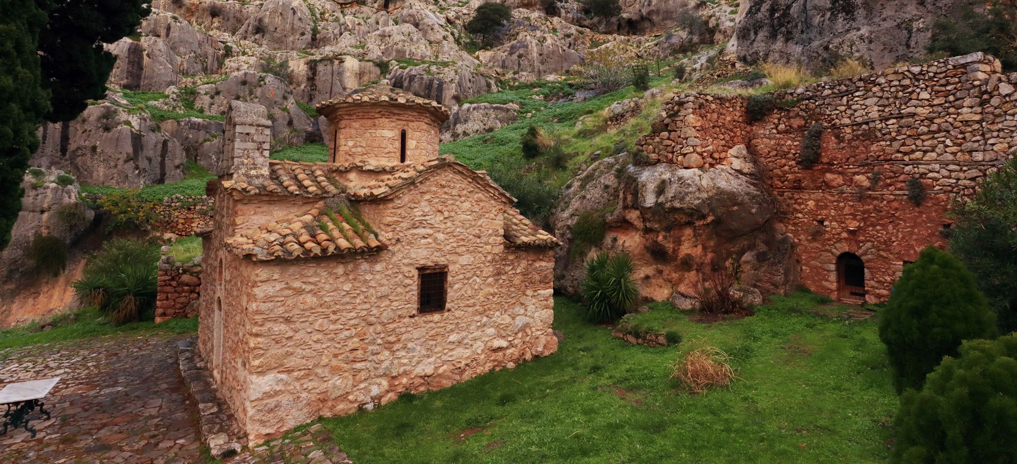 Κίρφη topoguide: Κυκλική πορεία στην Παλαιά μονή Προδρόμου