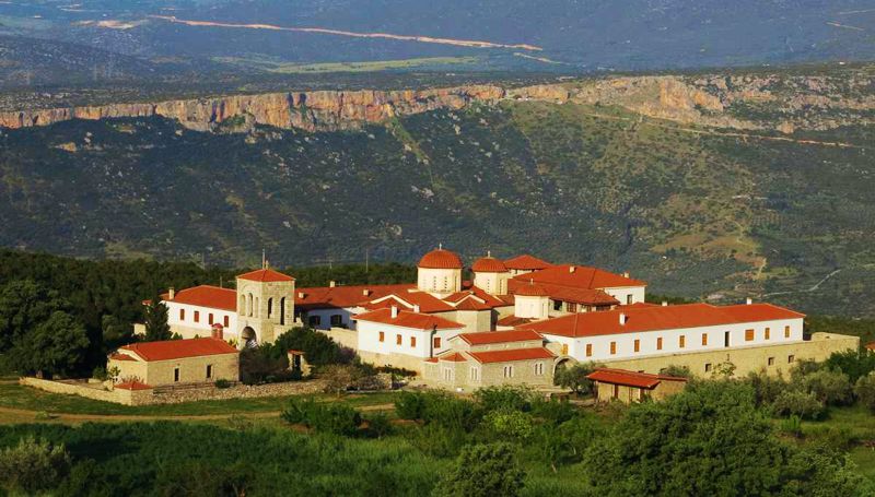 Parnassos topoguide: Profitis Ilias monastery