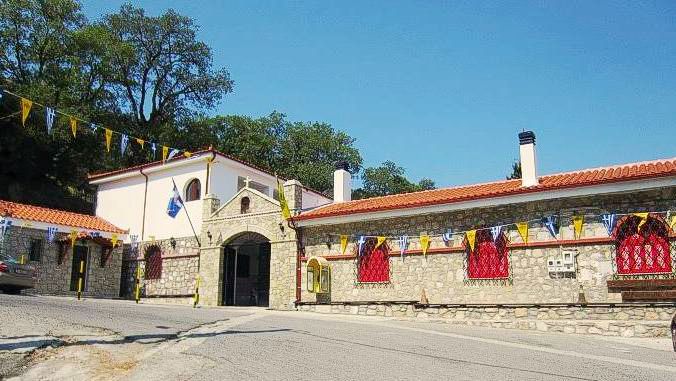 Παρνασσός topoguide: Η μονή Δαδίου Παρνασσός topoguide: Η μονή Δαδίου