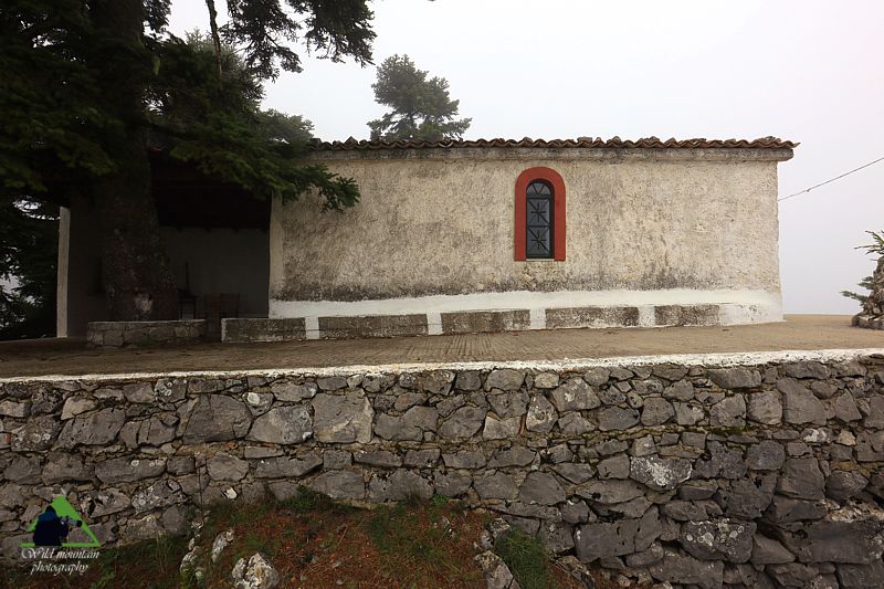 Τα Καλάνια: Προφήτης Ηλίας Καλανιών Παρνασσός topoguide