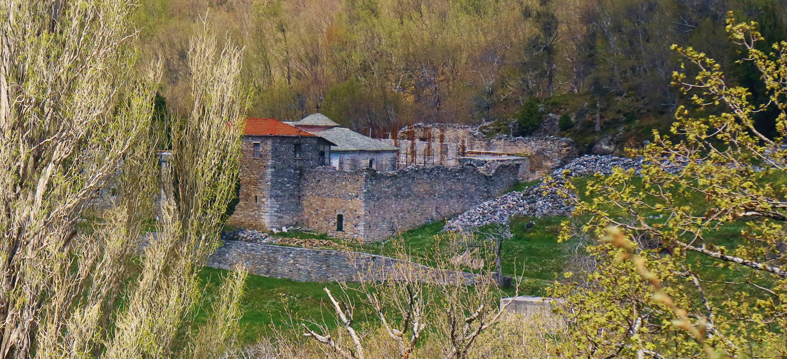 Long Pelion Trail