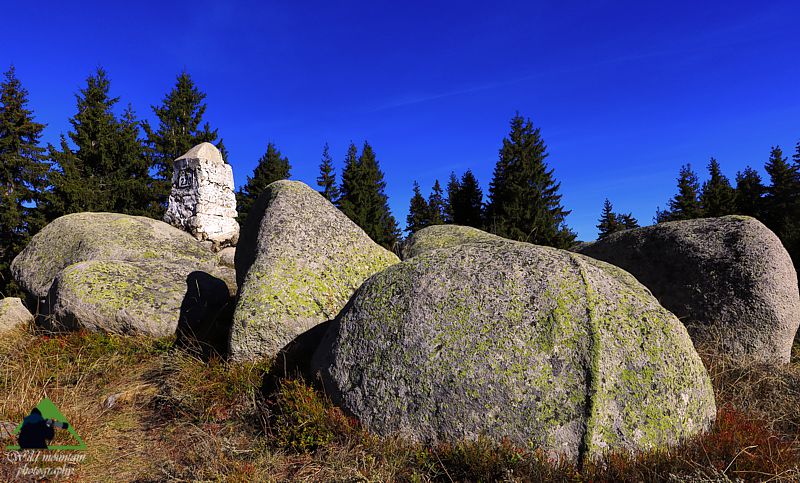 Τοπίο και βιότοποι της Ροδόπης: Γρανιτικοί «βώλακες» συνοριακή «χελώνα» 230 Ροδόπη topoguide