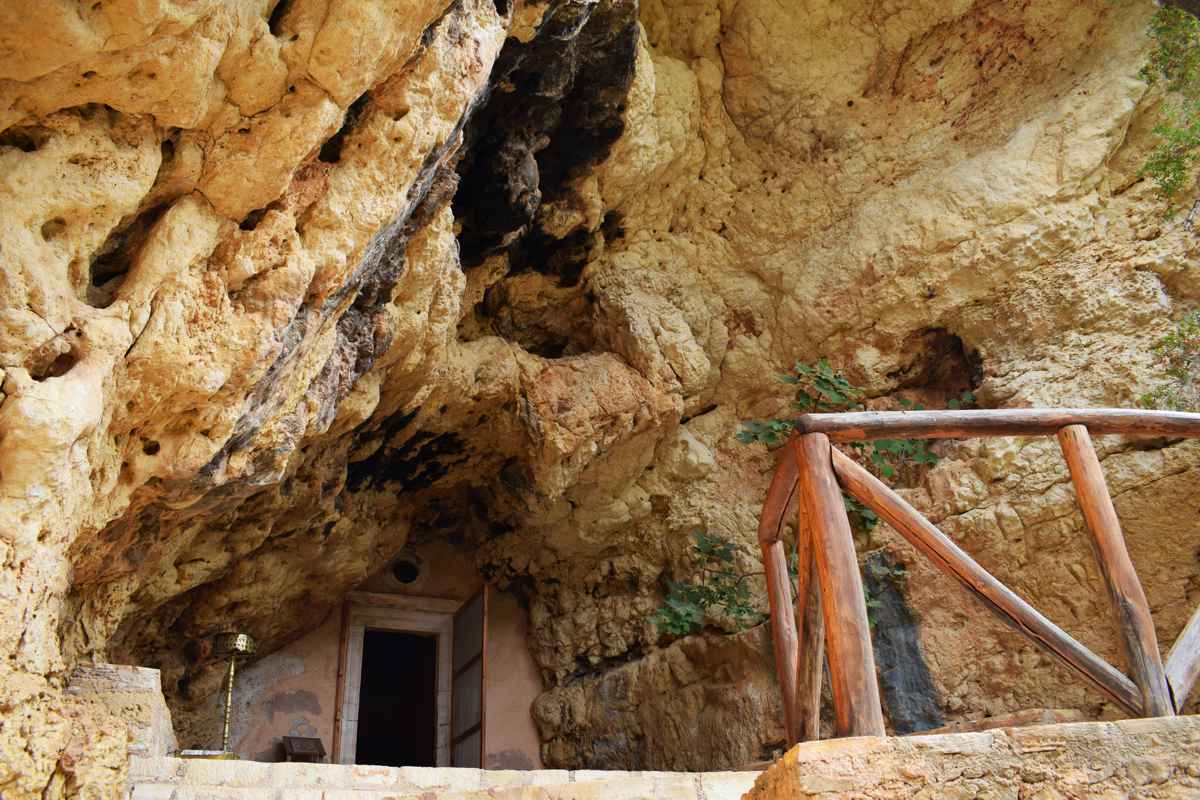 Μονοπάτια Λευκών Ορέων